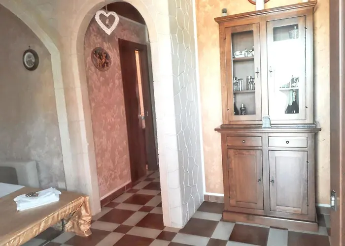 Charming In With Private Pool Noto