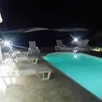 Charming In With Private Pool