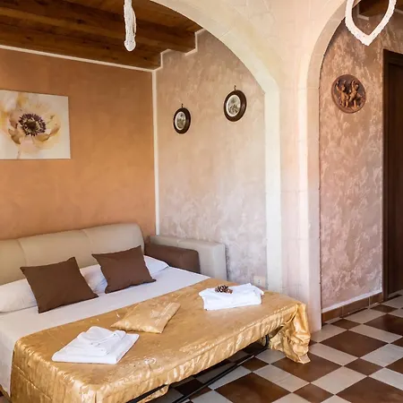 Charming In With Private Pool Villa Noto
