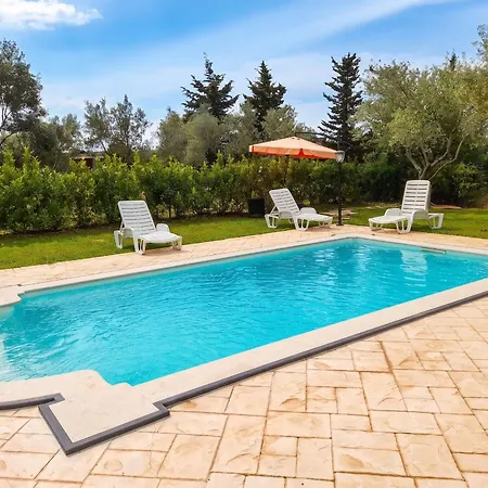 Charming In With Private Pool וילה *