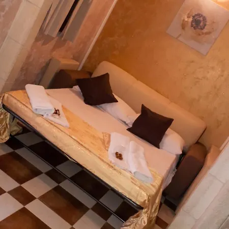 Charming In With Private Pool *