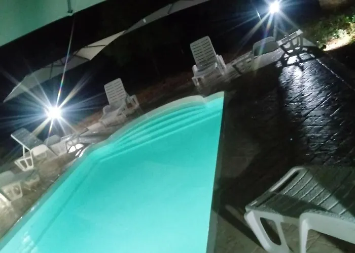 Charming In With Private Pool * Noto
