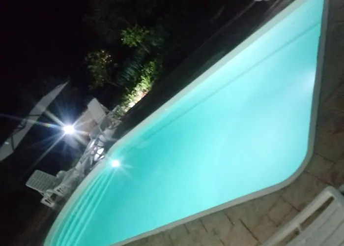 Charming In With Private Pool Noto