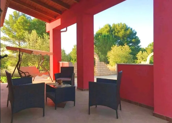 Charming In With Private Pool * Noto