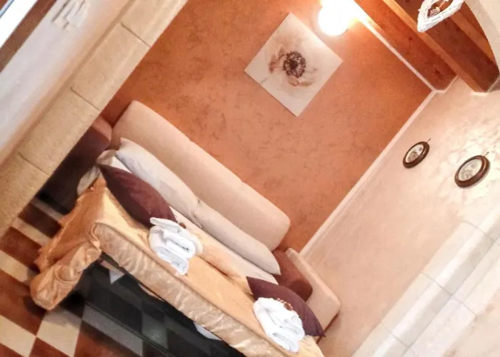 Charming In With Private Pool