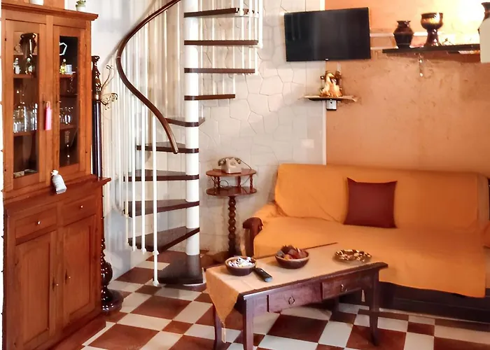 Charming In With Private Pool Villa Noto