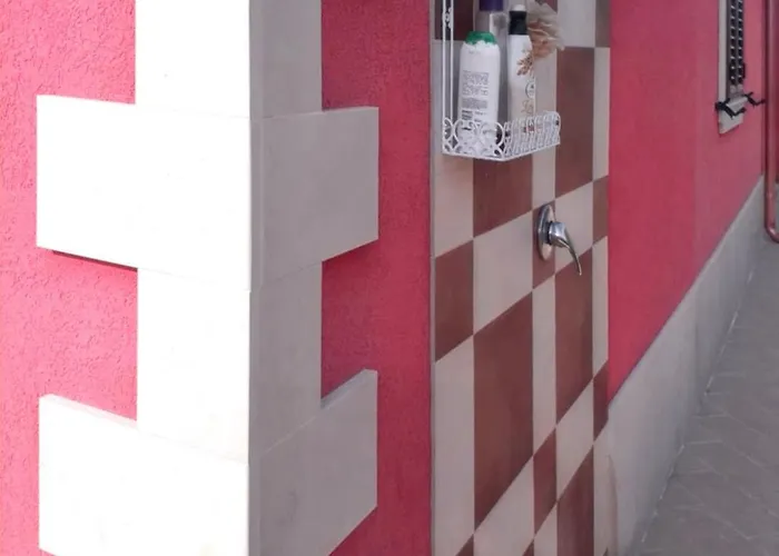 Charming In With Private Pool