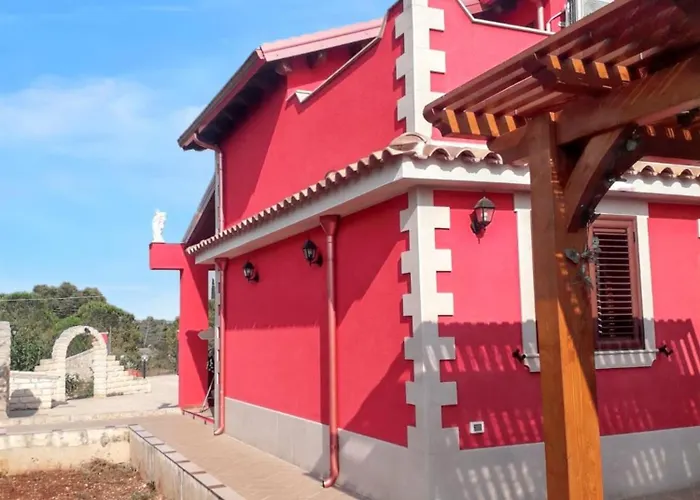 Villa Charming In With Private Pool Noto