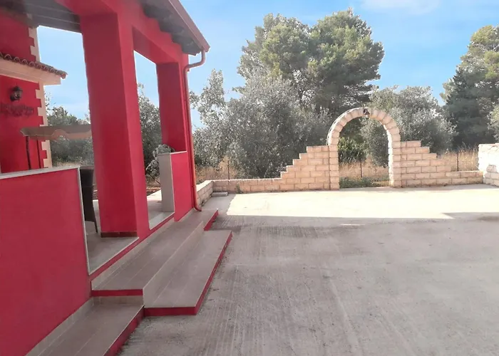 Charming In With Private Pool Noto